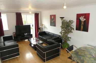 Chorlton Road, Hulme, Manchester - Image 2
