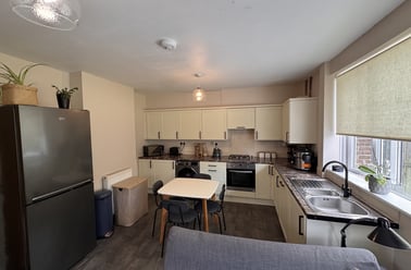 Ashton Avenue, Clifton, York - Image 3