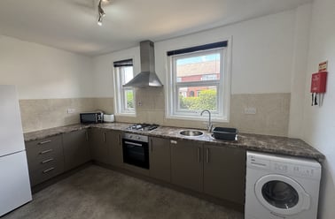 Asquith Avenue, Tang Hall, York - Image 3