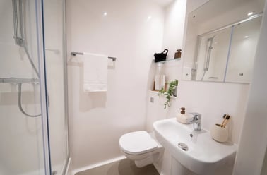 Deluxe Plus Studio, Valerian, 15 Foss Island, City Centre, York - Image 2