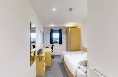 Classic En-suite, Edinburgh College Residence, 348 West Granton Road, Near University, Edinburgh - Image 2