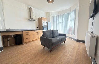 Room 1, 83 Sheil Road, Kensington, Liverpool - Image 2