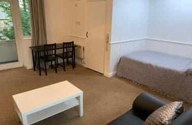 Cumberland Court, Burley, Leeds - Image 2