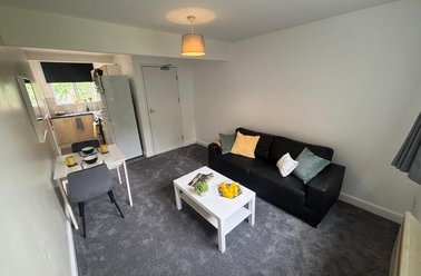 9 North Grange Road, Headingley, Leeds - Image 3