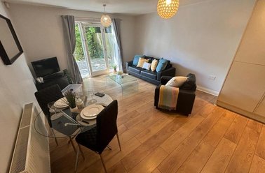 9 North Grange Road, Headingley, Leeds - Image 2