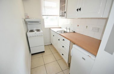 Ghyll Lodge, Bingley, Bradford - Image 3