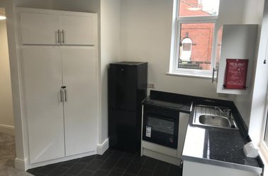 1 Norwood Terrace, Hyde Park, Leeds - Image 2