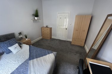 24 Cumberland Road, Hyde Park, Leeds - Image 2