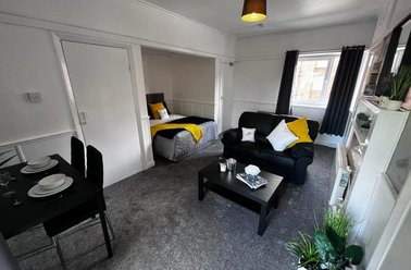 Cumberland Court, Burley, Leeds - Image 2