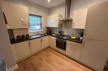 9 North Grange Road, Headingley, Leeds - Image 2