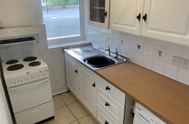 Ghyll Lodge, Bingley, Bradford - Image 3