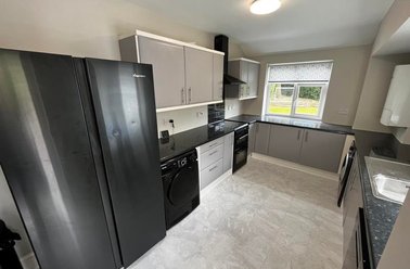 Dennistead Crescent, Headingley, Leeds - Image 2