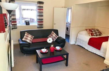 Cumberland Court, Burley, Leeds - Image 2