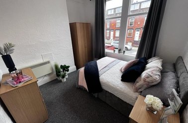 4a Brentwood Grove, Armley, Leeds - Image 2