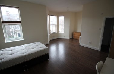 Rothbury Terrace, Heaton, Newcastle - Image 3