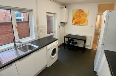 Evington Road, Clarendon Park, Leicester - Image 2