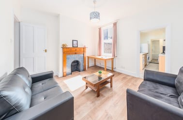 Howard Road, Clarendon Park, Leicester - Image 2