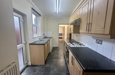 Knighton Fields Road East, Knighton, Leicester - Image 2
