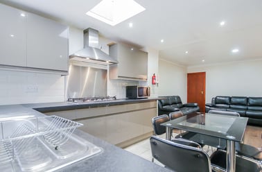 Teignmouth Road, Selly Oak, Birmingham - Image 2