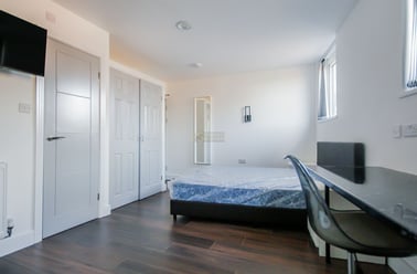 674 Bristol Road, Selly Oak, Birmingham - Image 2