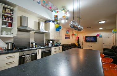 Harrow Road, Selly Oak, Birmingham - Image 3