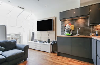 Pershore Road, Selly Oak, Birmingham - Image 2