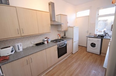 St. Michaels Terrace, Headingley, Leeds - Image 3