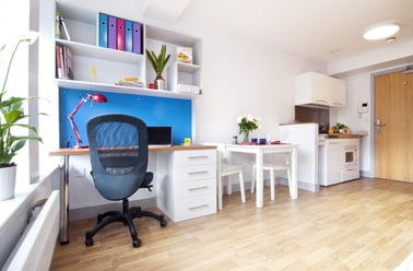 Premium, Unilife High Street, 12-14 High Street, City Centre, Southampton - Image 3