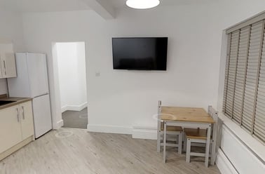 Marlborough Avenue, Spring Bank, Hull - Image 2