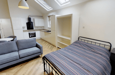 Beverley Road, Newland, Hull - Image 2