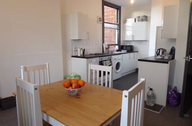 West Parade, West End, Lincoln - Image 3