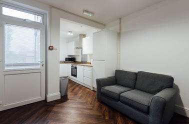 Oxford Street, City Centre, Loughborough - Image 2