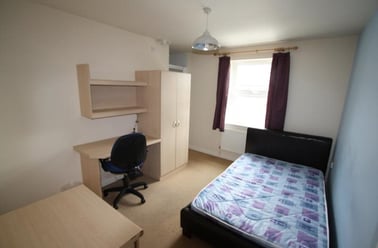 Carlton Close, City Centre, Loughborough - Image 2