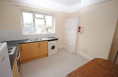 Herrick Road, Shelthorpe, Loughborough - Image 2