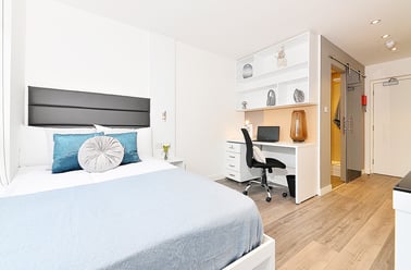 Large Classic Studio, Miura, 33 Curzon Street, City Centre, Nottingham - Image 2