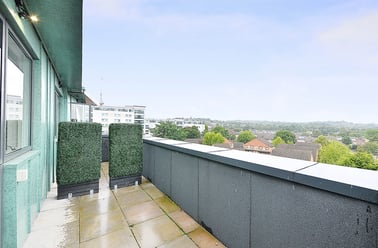 Super Deluxe Double Studio, Miura, 33 Curzon Street, City Centre, Nottingham - Image 2