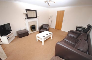 Goldfinch Close, City Centre, Loughborough - Image 2