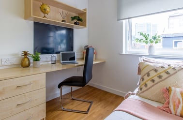 Silver Ensuite, Canalside, Lower Loveday Street, Central, Birmingham - Image 2