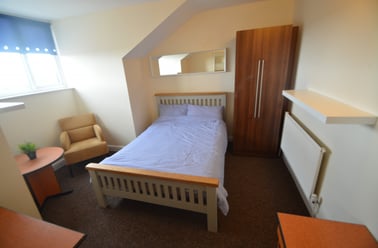 Burchett Terrace, Rampart Road, Leeds - Image 3