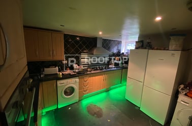 Hessle Place, Hyde Park, Leeds - Image 3