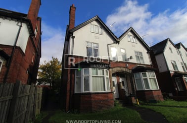 St. Michaels Villas, Headingley, Leeds - Image 2