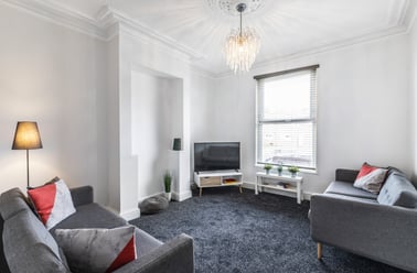 Woodsley Road, Hyde Park, Leeds - Image 2