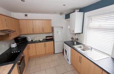 Norwood Terrace, Hyde Park, Leeds - Image 2