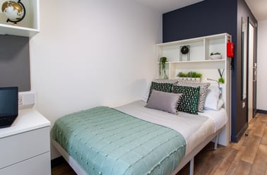 Standard Studio Plus, Plymouth Cross House, 6 Raleigh Street, City Centre, Plymouth - Image 3