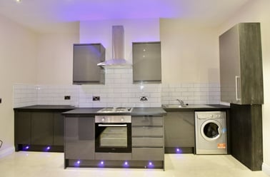 Ashwood Terrace, Hyde Park, Leeds - Image 2