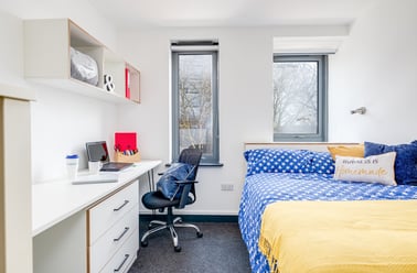 Silver Studio, Fulham Palace Studios, 168-188 Fulham Palace Road, Hammersmith, London - Image 3