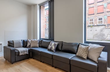 Classic Ensuite, Straits Village, 123 Huntingdon Street, The Old Meadows, Nottingham - Image 3