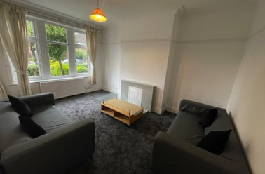 St. Chads Drive, Headingley, Leeds - Image 2