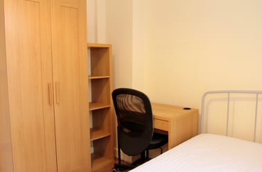 Queens Road, Clarendon Park, Leicester - Image 3