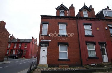 Harold Grove, Burley, Leeds - Image 2